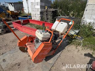 ماكينة قطع الأسفلت Gölz FS 170