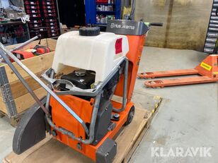 Husqvarna FS413 asphalt cutter