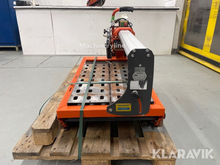 ماكينة قطع الأسفلت Husqvarna TS 73R - Machineryline