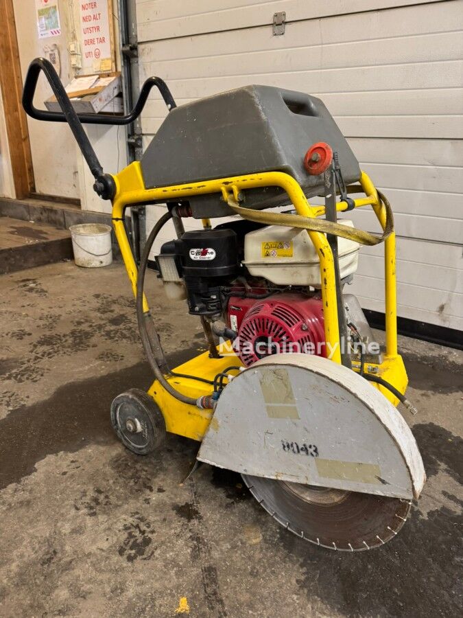 ماكينة قطع الأسفلت Wacker BFS 1345AB Asfaltkutter - Machineryline