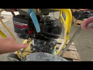 ماكينة قطع الأسفلت Wacker Neuson Golvs&aring;g Wacker Neuson