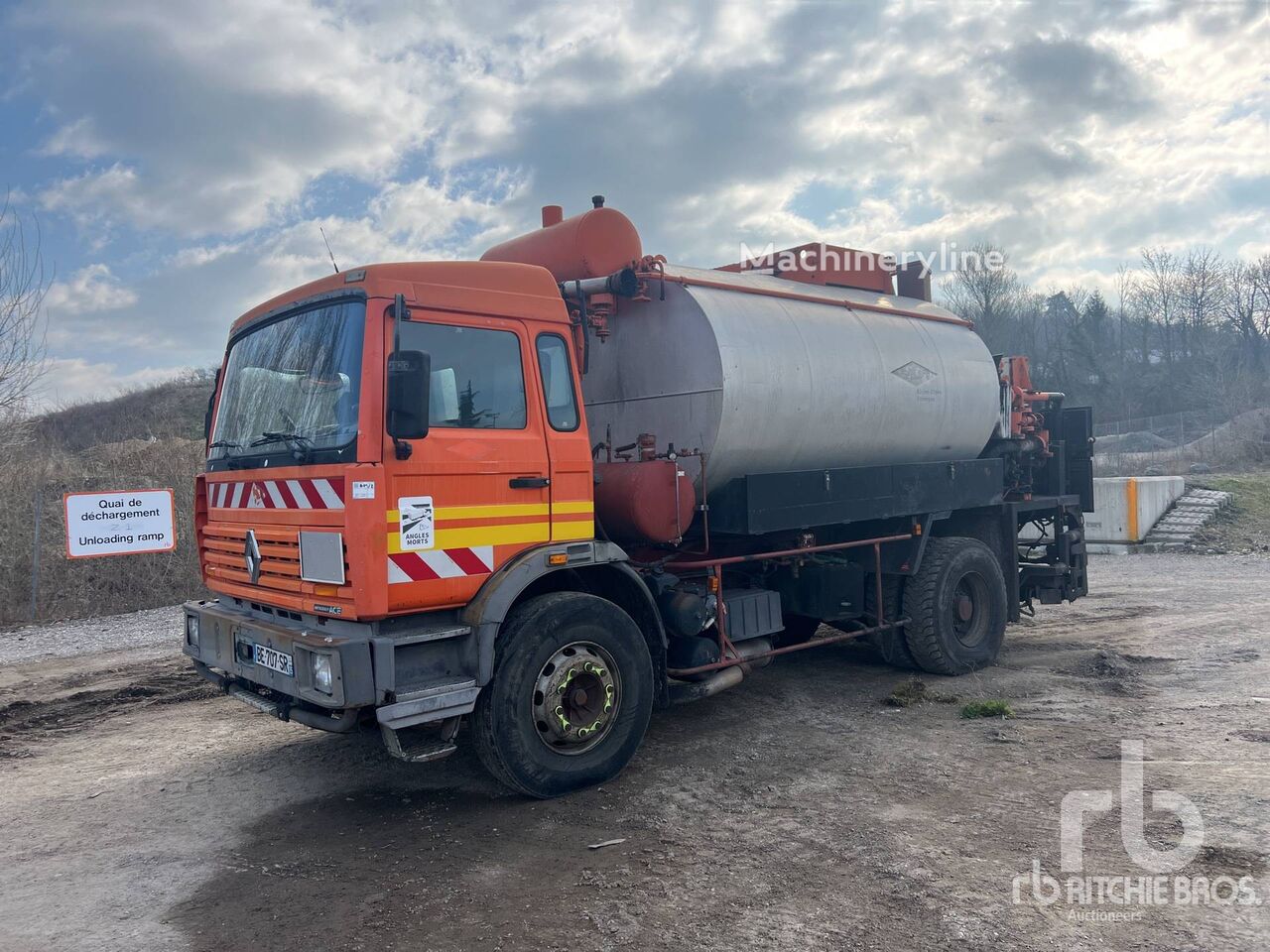 Renault G300 Acmar 625-Sath on 4x2 Repandeus distribuidor de asfalto