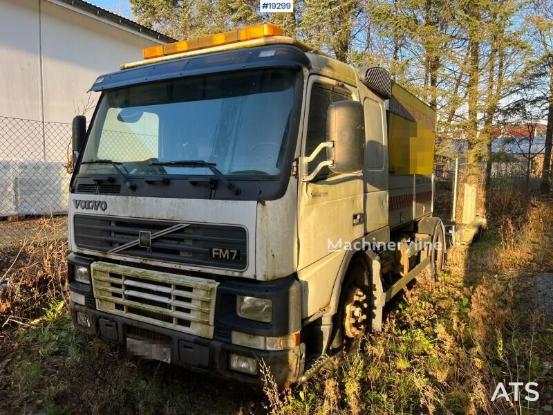 автогудронатор Volvo FM7 Asphalt truck w/ Asphalt containers and Air-controlled c