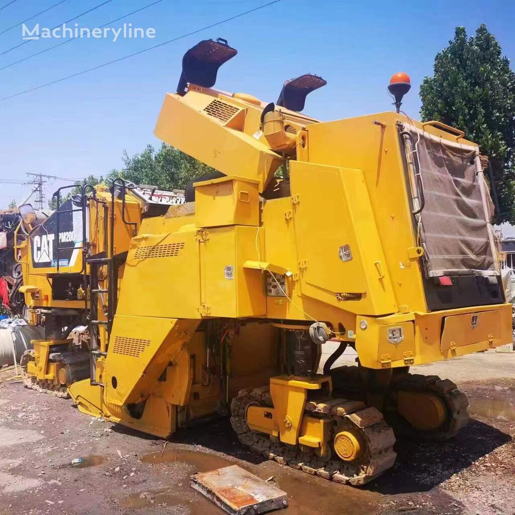 Caterpillar PM200 fresadora de asfalto