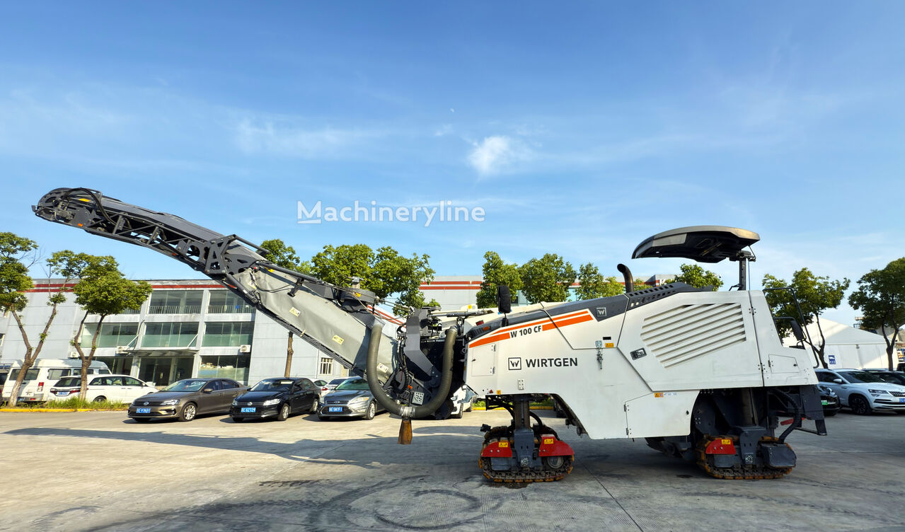 بيع ماكينة لصقل الأسفلت Wirtgen W100CF | Machineryline TN ماكينة لصقل الأسفلت Wirtgen W100CF - Machineryline
