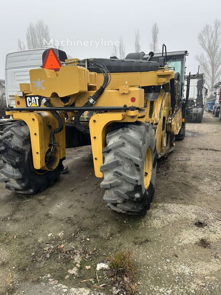 Купити рециклер асфальтобетону Caterpillar RM 500 | Machineryline UA Рециклер асфальтобетона Caterpillar RM 500 - Machineryline