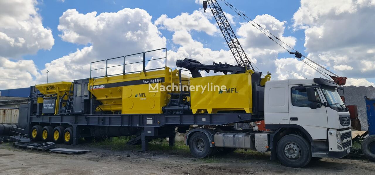 MFL KMA220 asphalt recycler