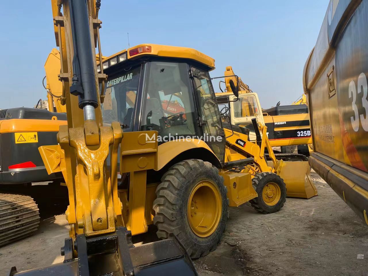 Caterpillar 416 backhoe loader