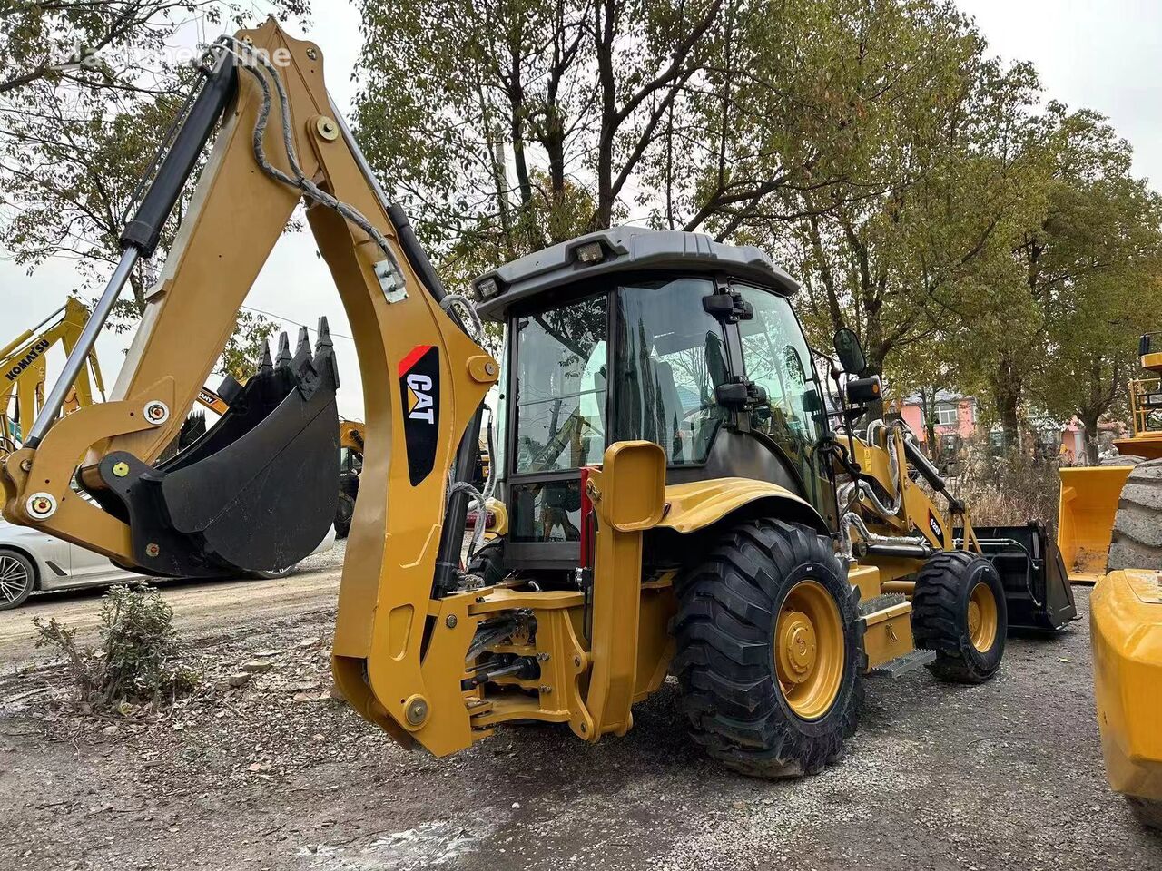 Caterpillar 420F backhoe loader