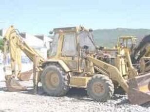 لودر حفار Caterpillar 428 II من قطع الغيار