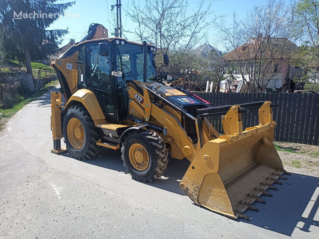 Caterpillar 432 07A backhoe loader