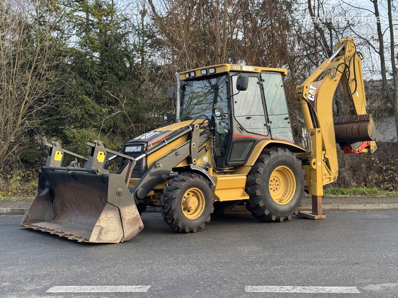 Caterpillar 432D retroexcavadora