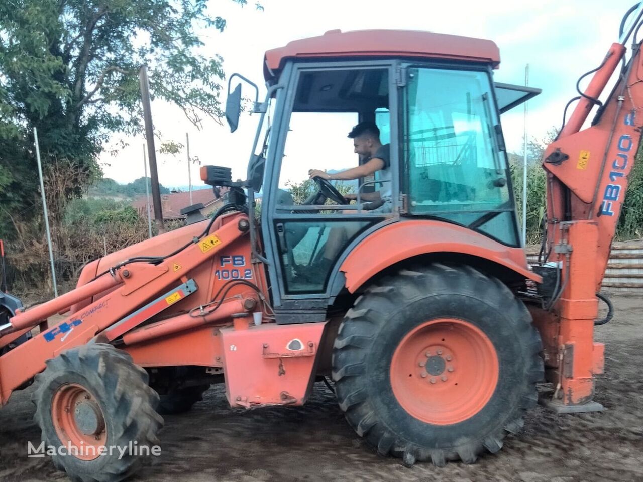 FIAT FB100-2 backhoe loader