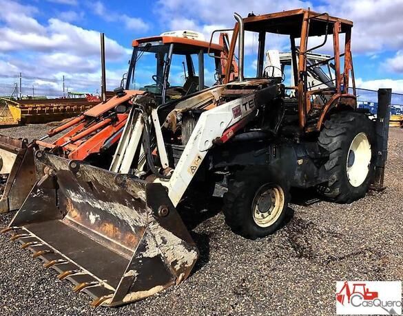 Fermec TEREX 820 backhoe loader for parts