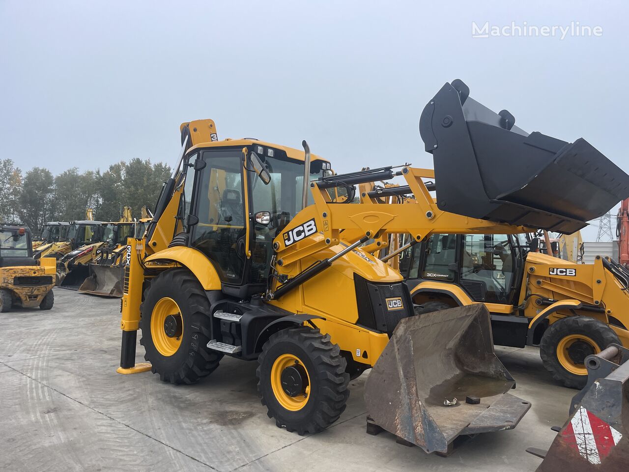 новый экскаватор-погрузчик JCB 3CX