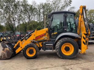 JCB 3XC 4X4 backhoe loader