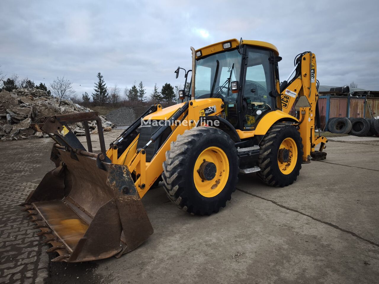 tractopelle JCB 4CX