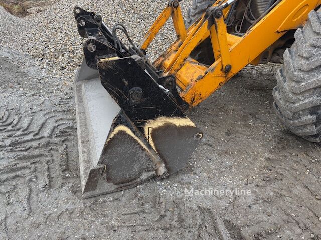 buldoexcavator JCB 4CX