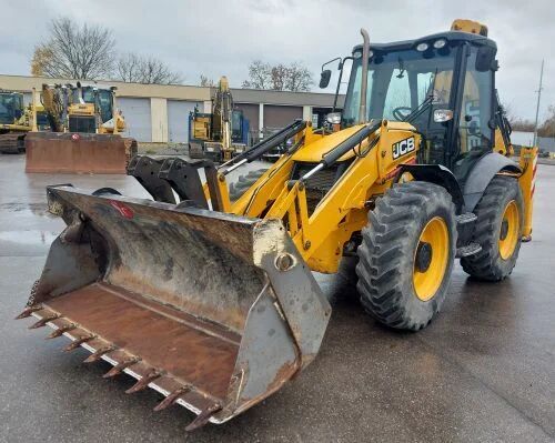 JCB koparko-ładowarka 4CX ECO - Machineryline