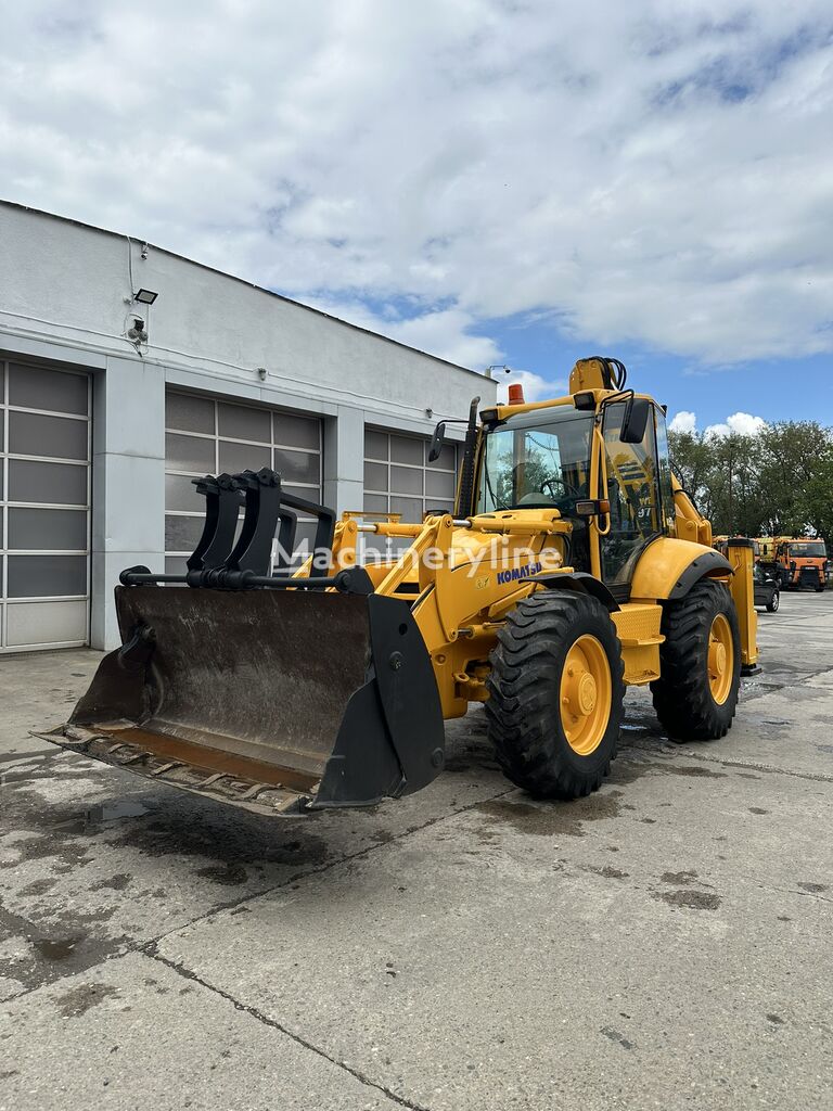 Komatsu WB97S-2 backhoe loader