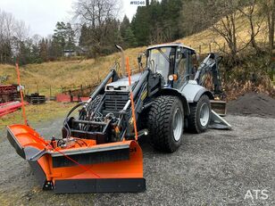 buldoexcavator Lännen 8600i Backhoe w/ Rototilt, Bucket, Pinch, sanding bucket, tree f