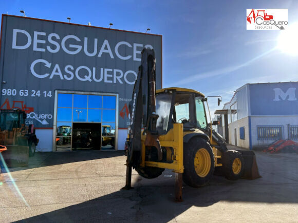 Volvo BL71B backhoe loader for parts