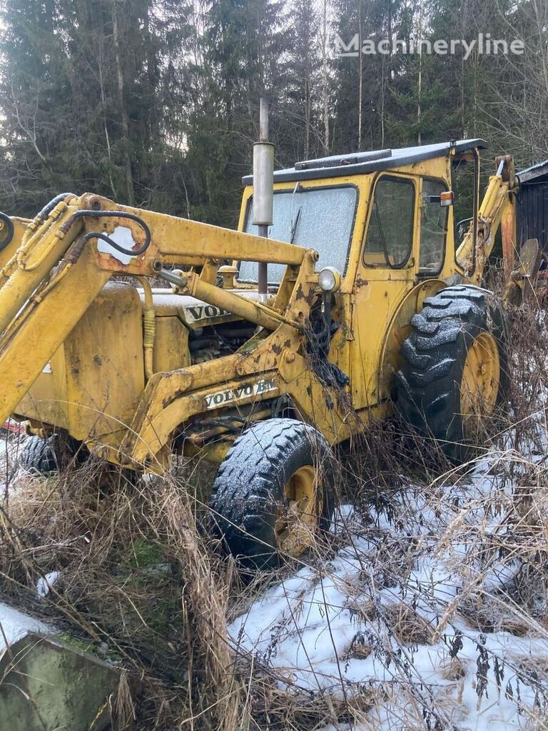 tractopelle Volvo BM