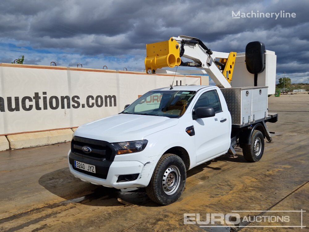 plataforma sobre camião Ford Ranger