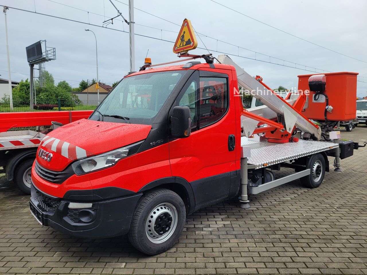 Nacelă pe camion IVECO Daily 35S11 - Multitel MX170 bucket truck boom lift - Machineryline