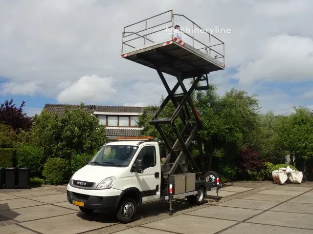 Camion nacelle IVECO Daily 50C14 SKY WORKER PLATO à vendre | Machineryline CM Camion nacelle IVECO Daily 50C14 SKY WORKER PLATO - Machineryline