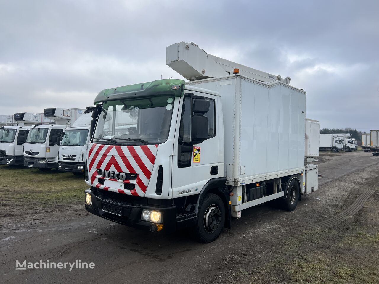 IVECO EuroCargo bucket truck