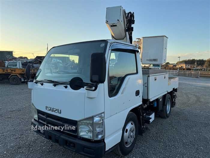 camion nacelle Isuzu ELF