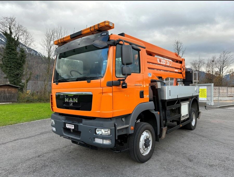 MAN 13.250 bucket truck