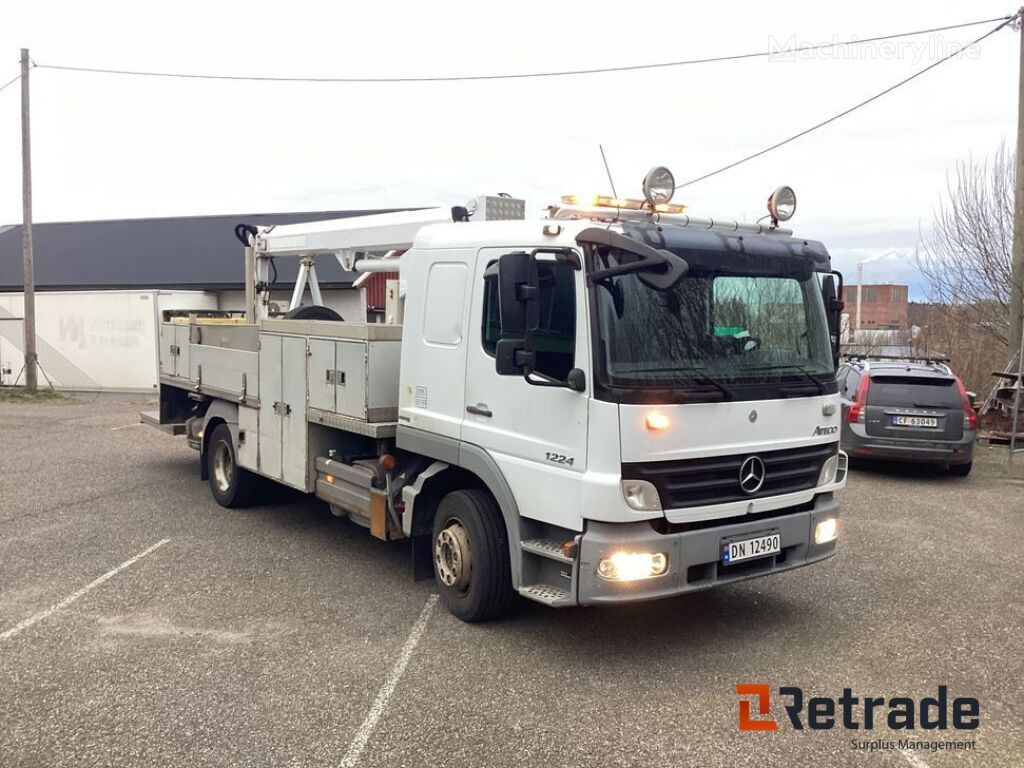 Mercedes-Benz Atego bucket truck