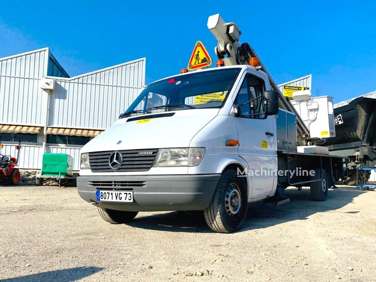 Mercedes-Benz CAMION NACELLE Sprinter 208 D 30N (NET DE TVA) Arbeitsbühne-LKW