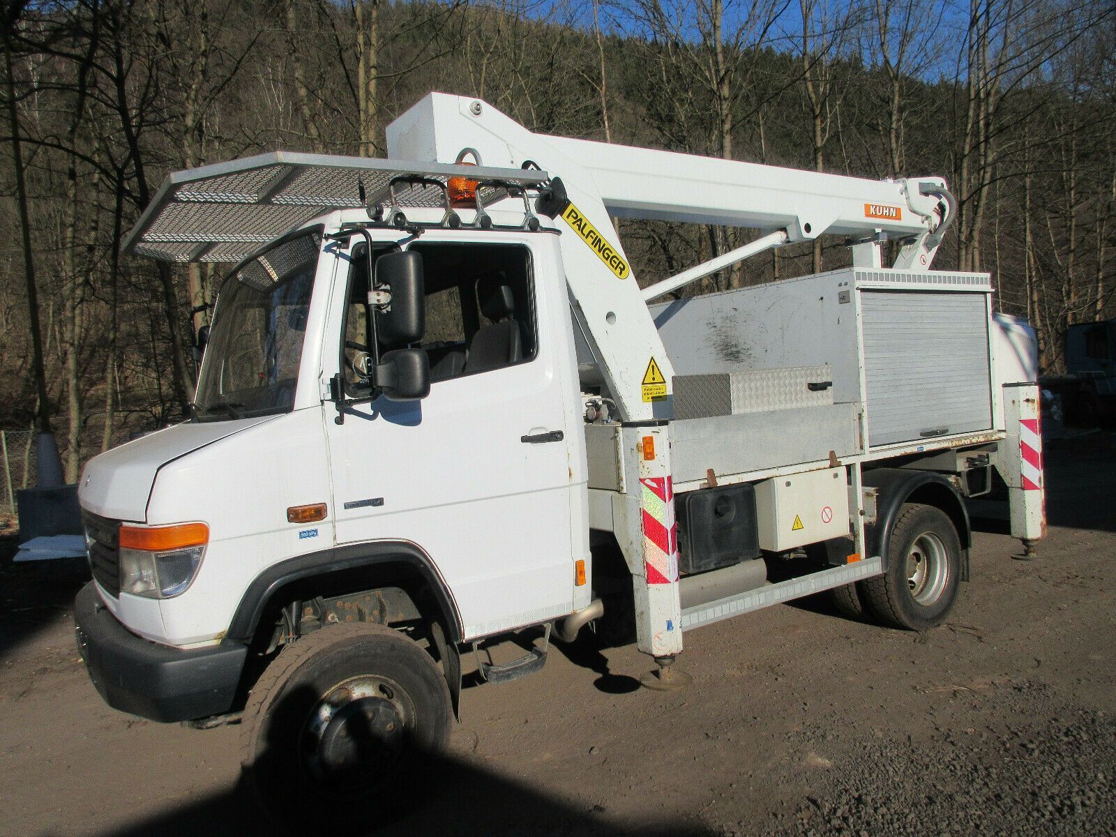 Mercedes-Benz  VARIO  Lifting basket - PALFINGER TKA 16 m 4x4 plataforma sobre camión