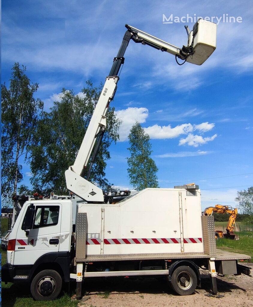 camion nacelle Nissan Atleon