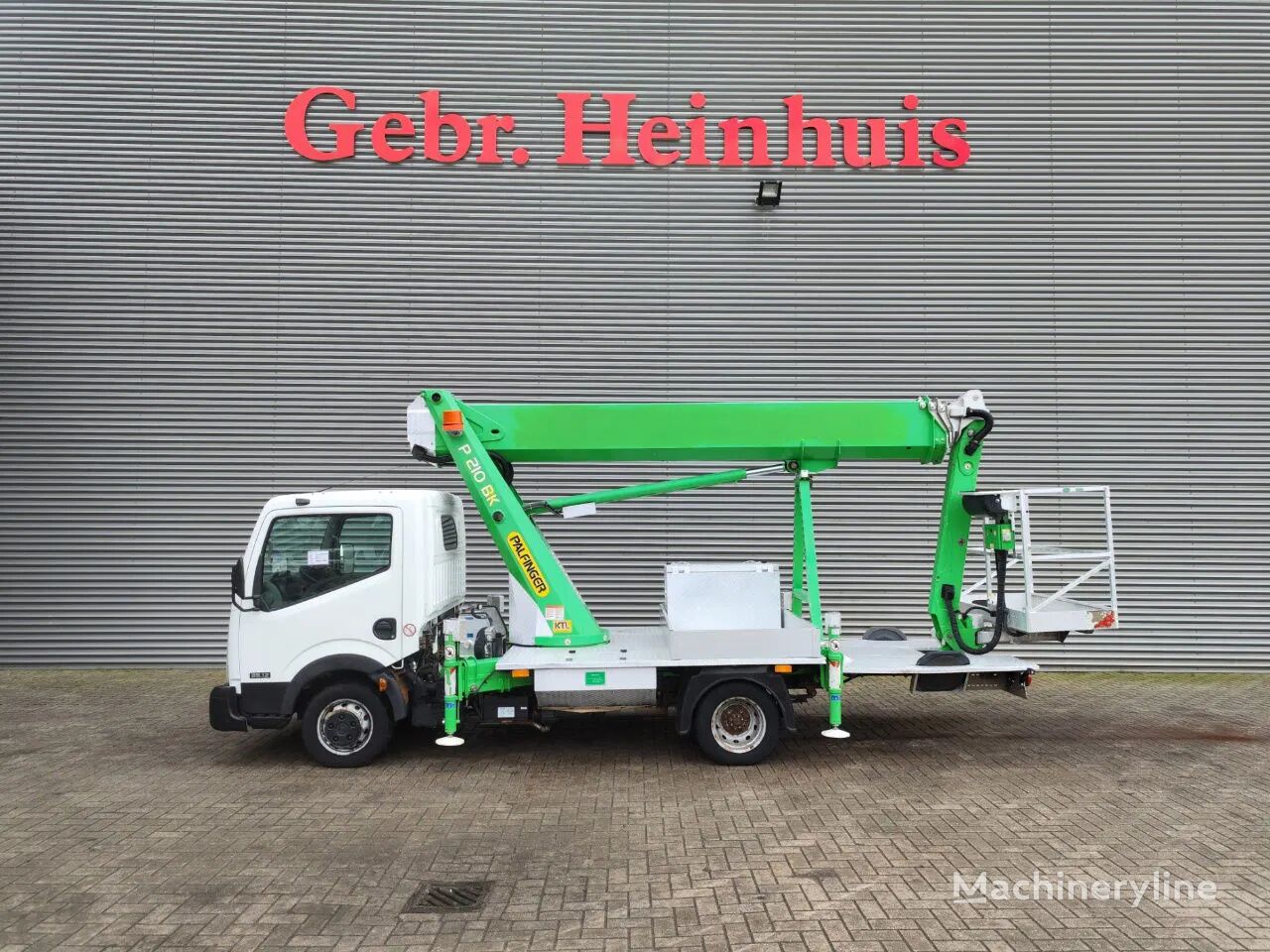 Nissan Cabstar 35.12  autohoogwerker