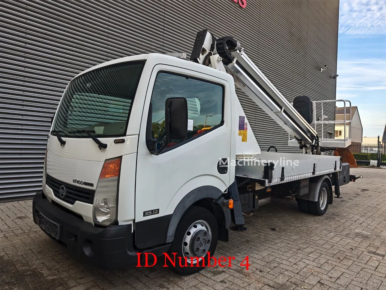 Nissan Cabstar 35.12 Movex P160 TLR Arbeitsbühne-LKW - Machineryline