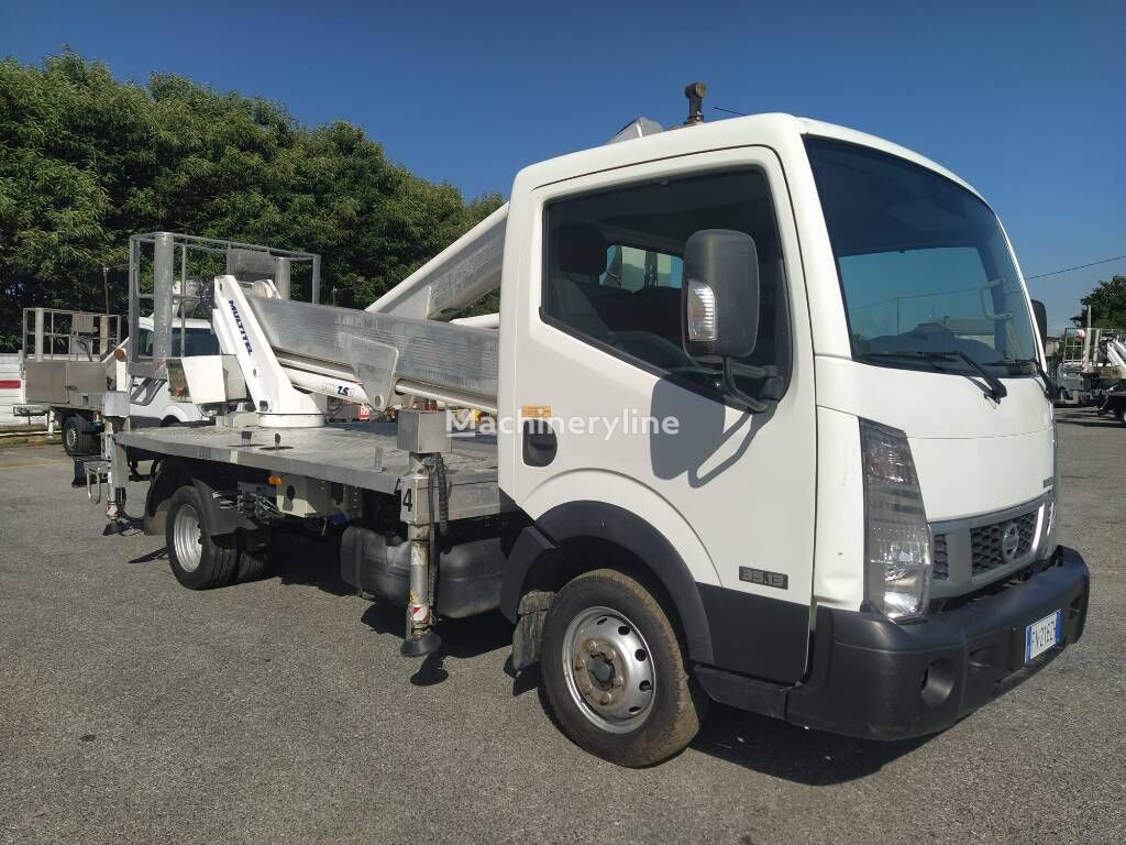 xe cẩu Nissan Cabstar NT400