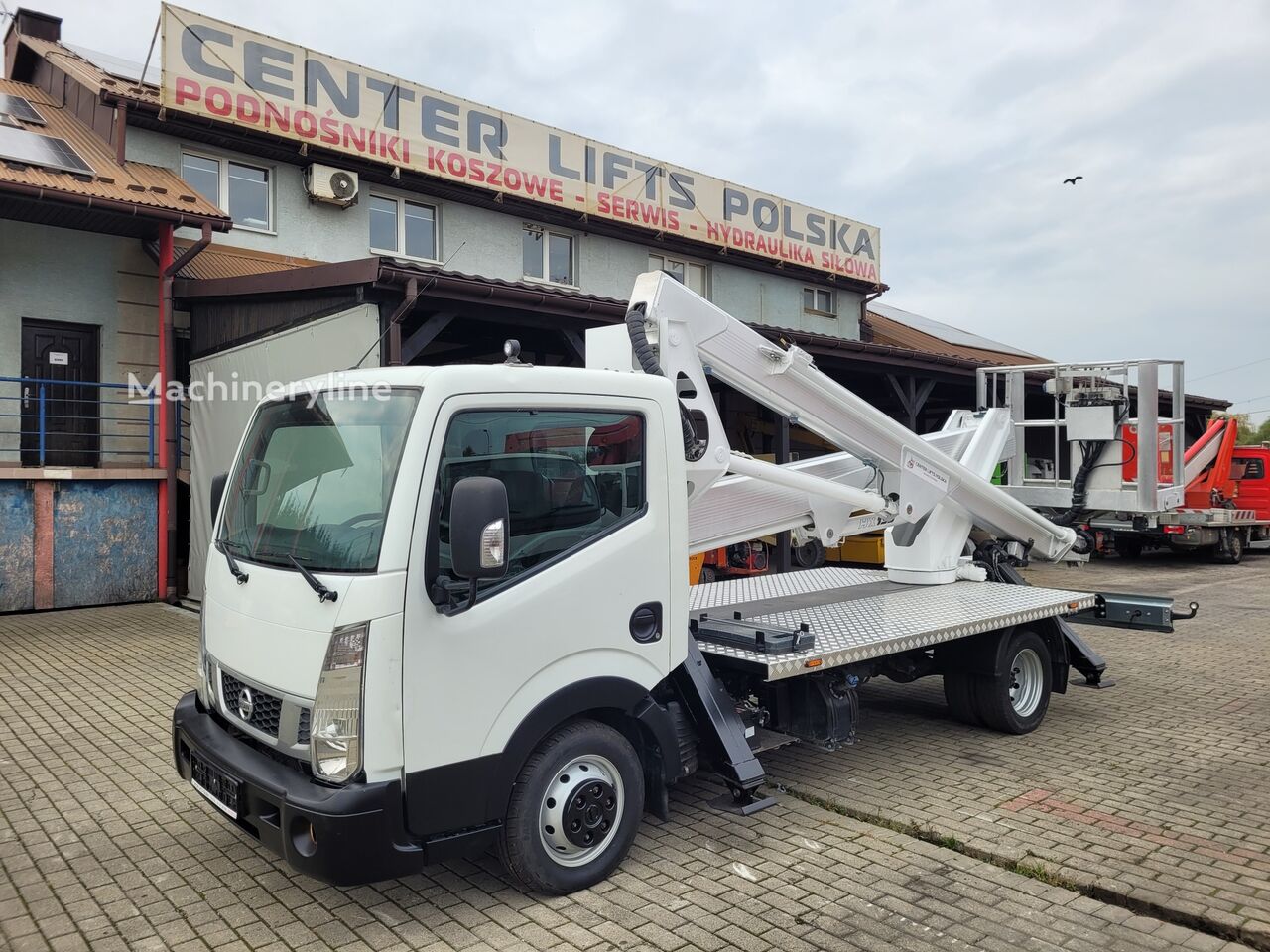 Nissan Cabstar NT400 - 20 m multitel hx195 bucket truck boom lift - Machineryline
