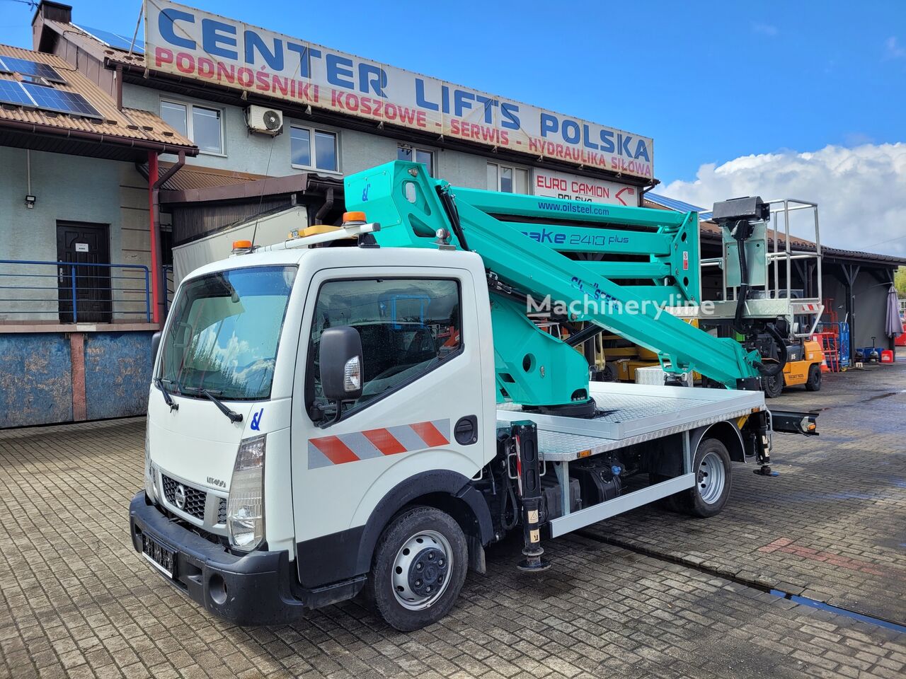 Pārdošana Nissan Cabstar NT400 - 24 m Oil&Steel Snake 2413 Plus bucket truck boom autotorņa | Machineryline LV Nissan Cabstar NT400 - 24 m Oil&Steel Snake 2413 Plus bucket truck boom autotornis - Machineryline