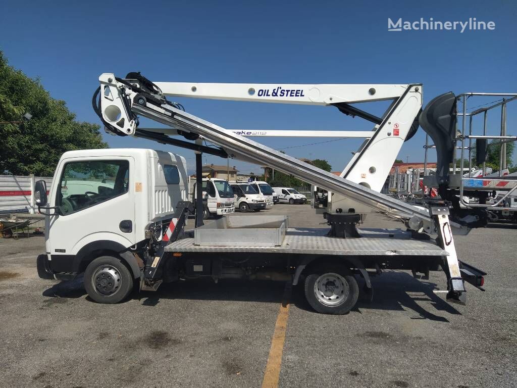 camion nacelle Nissan cabstar