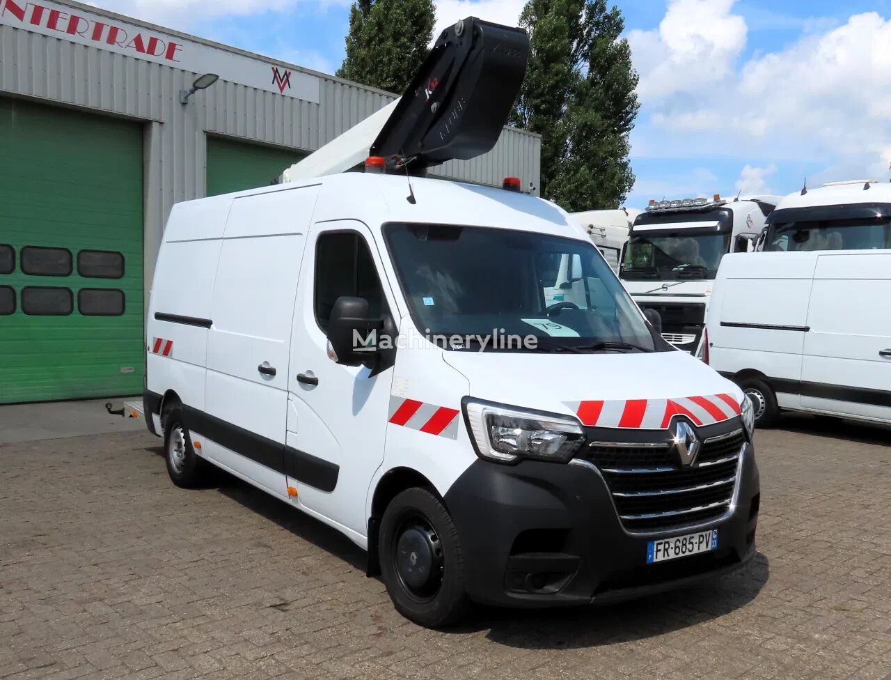 جرثقیل سبد دار یا کابین دار Renault MASTER 10,5M hoog, 2H2L, 3500kg!