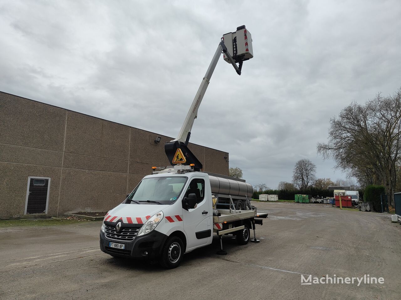 Renault MASTER130/35 bucket truck