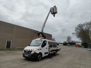 camion nacelle Renault MASTER130/35