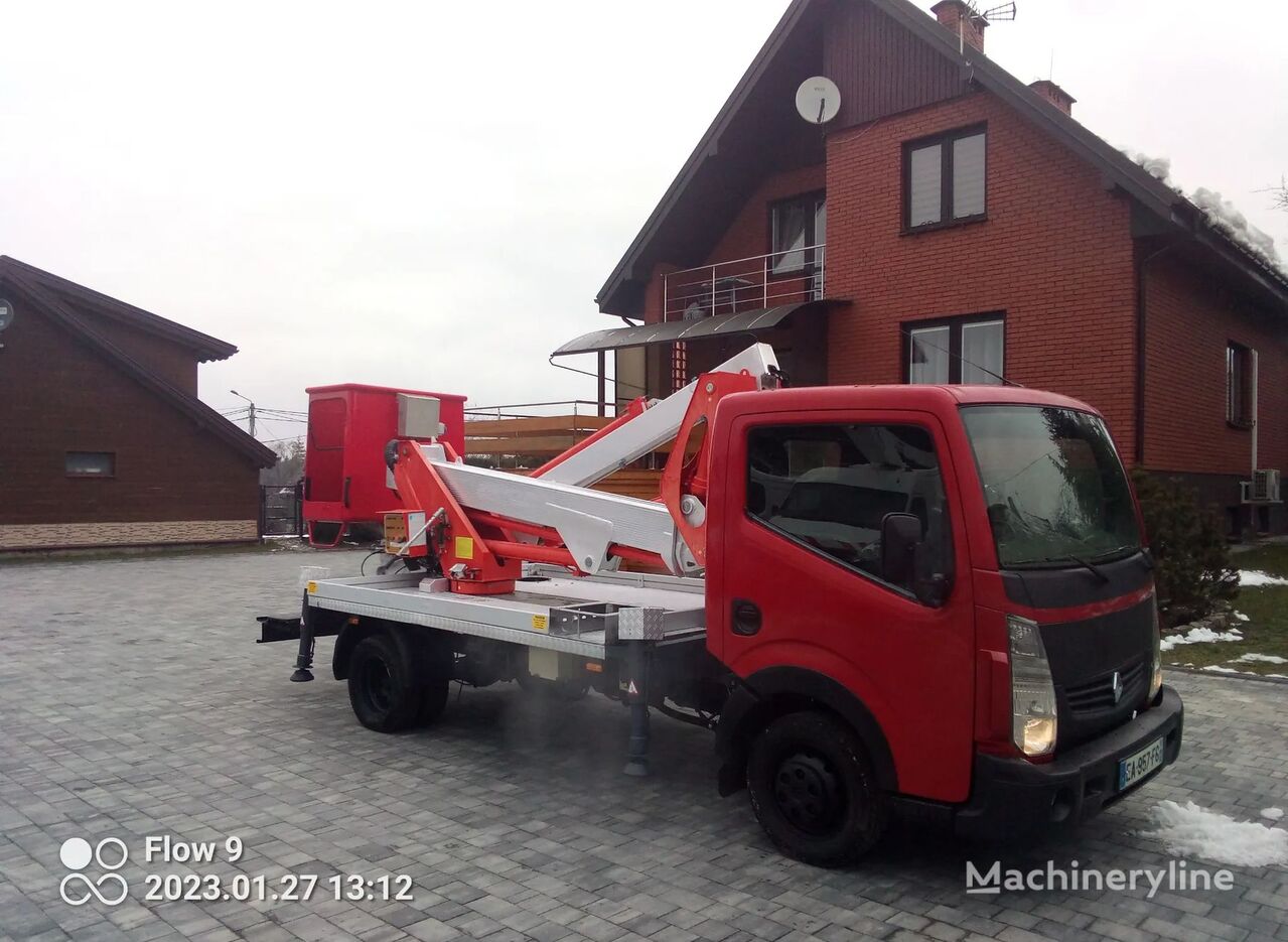 Renault Maxity  bucket truck