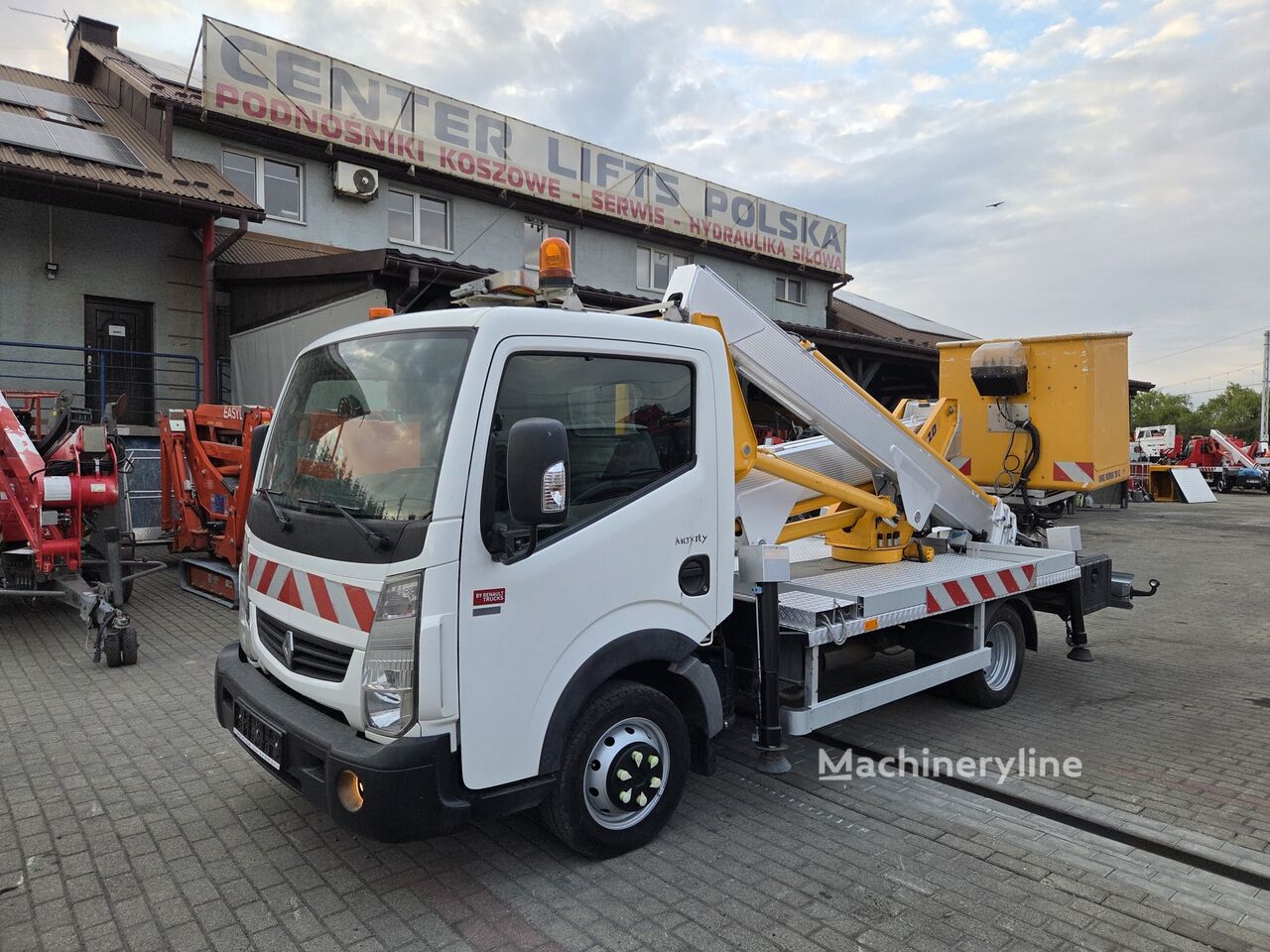 Автовышка Renault Maxity - Machineryline