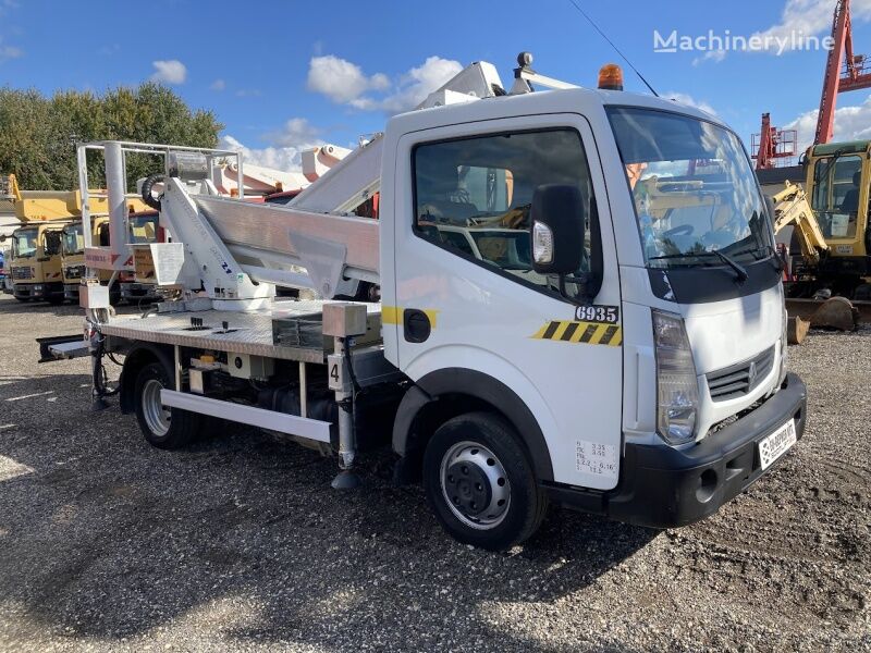 Renault Maxity Multitel MX210 - 21m - 200kg plataforma sobre camión