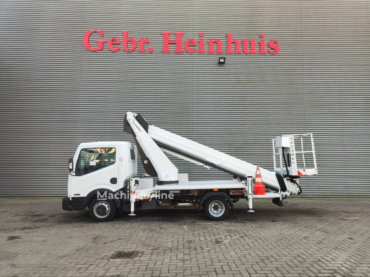 Ruthmann TB 270 Nissan Cabstar 35.12 NT400 bucket truck for sale | Machineryline NG Ruthmann TB 270 Nissan Cabstar 35.12 NT400 bucket truck - Machineryline